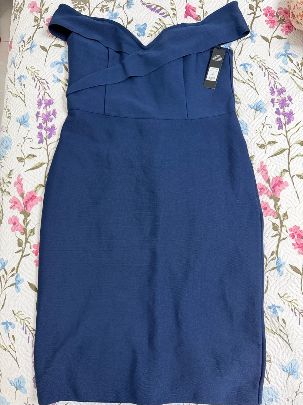 Off-Shoulder Navy Blue Sheath Dress